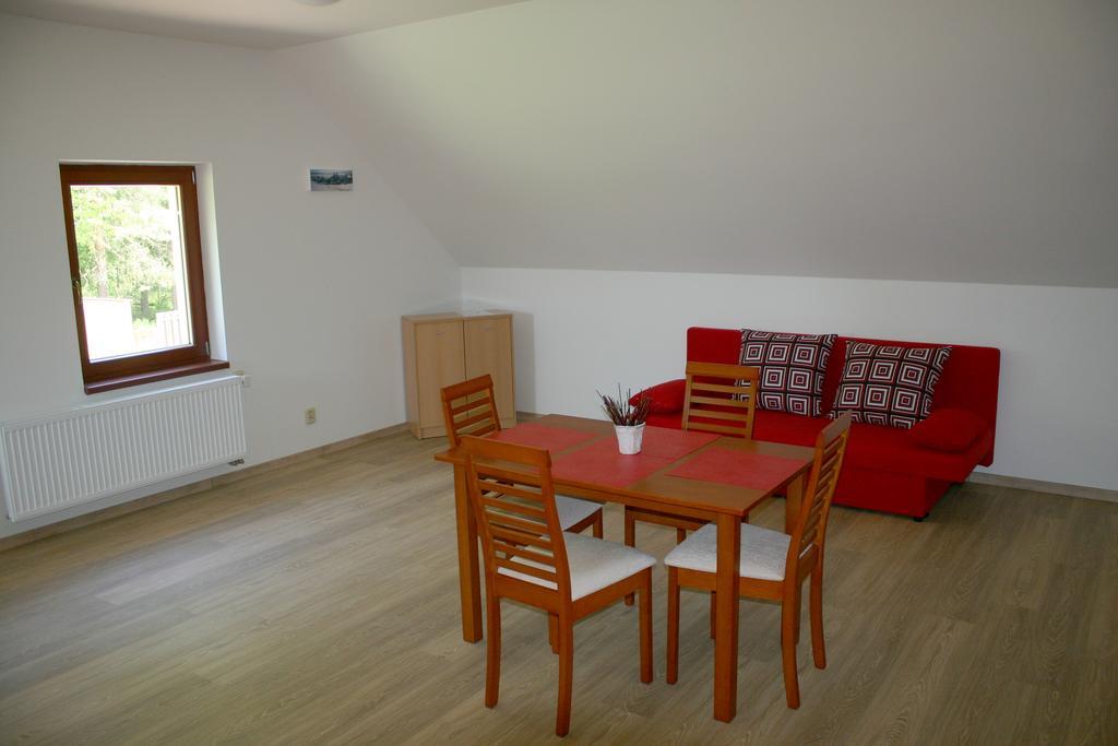 ホテル Penzion U Blatce Nové Hrady 部屋 写真